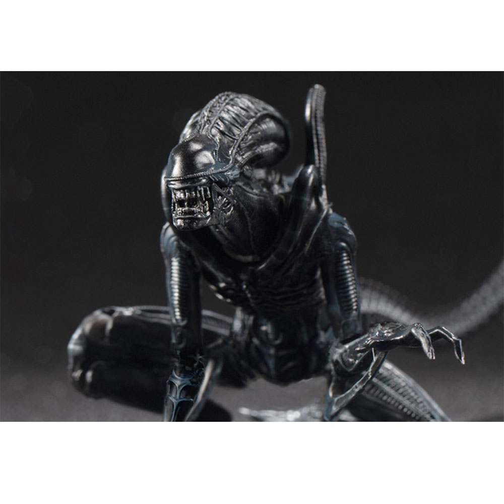 Alien Figura Crouching Warrior a